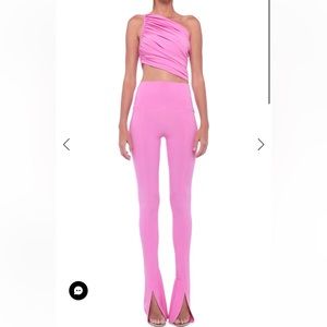 Norma Kamala leggings and top